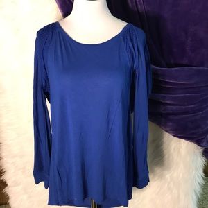 Blue long sleeve shirt